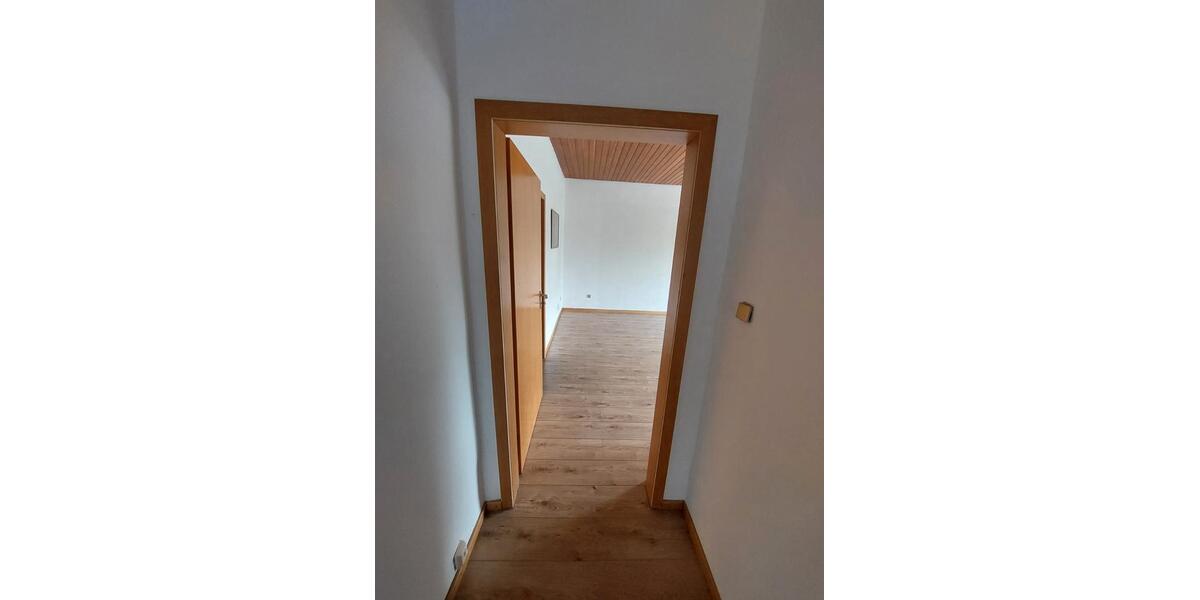 Erdgeschoßwohnung Wuppertal Gemarkung Nächstebreck - 3 Zimmer, 75 m&sup2;, 750&euro; | Angebot:27572521