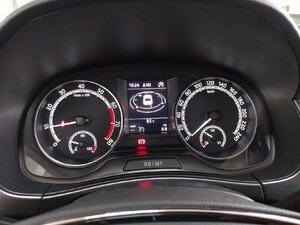 Skoda Fabia Drive 125 Best Of Pano PDC SHZ Navi 76.003 km 14.390 &euro; HAAN 42781