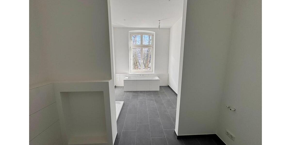 Etagenwohnung Wuppertal Arrenberg - 3 Zimmer, 122 m&sup2;, 1.440&euro; | Angebot:25377649