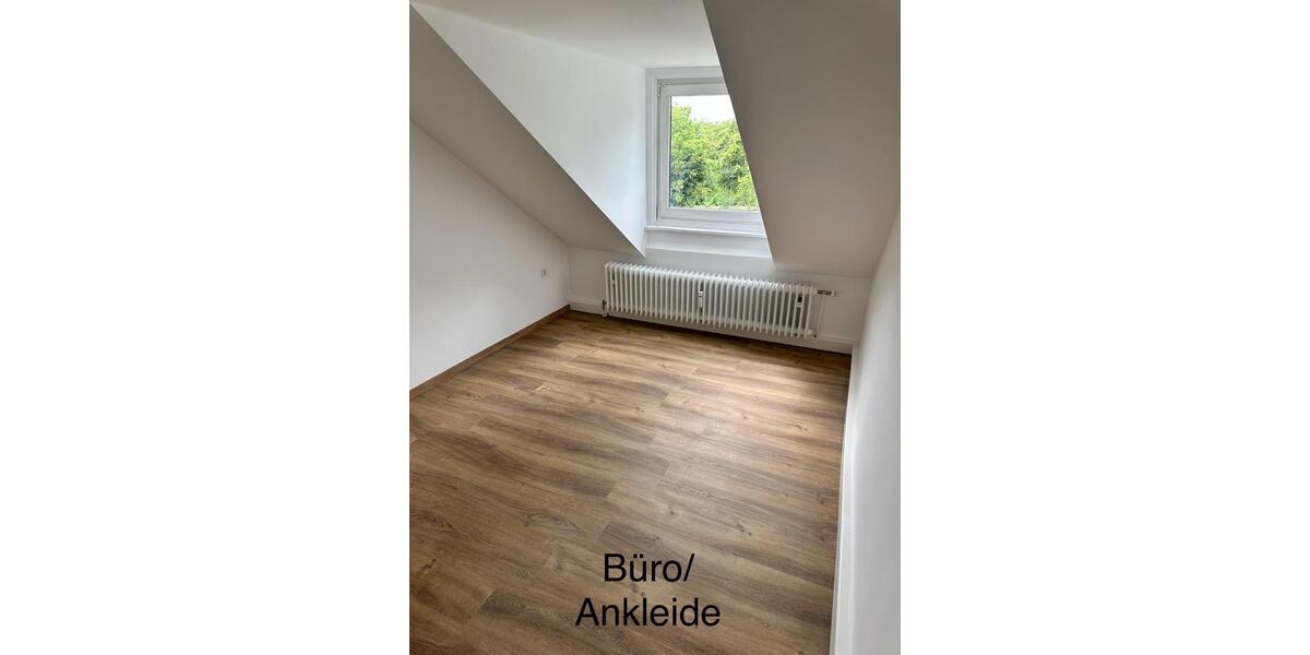 Dachgeschoßwohnung Gelsenkirchen Gelsenkirchen-Nord - 3 Zimmer, 61 m&sup2;, 730&euro; | Angebot:25979650