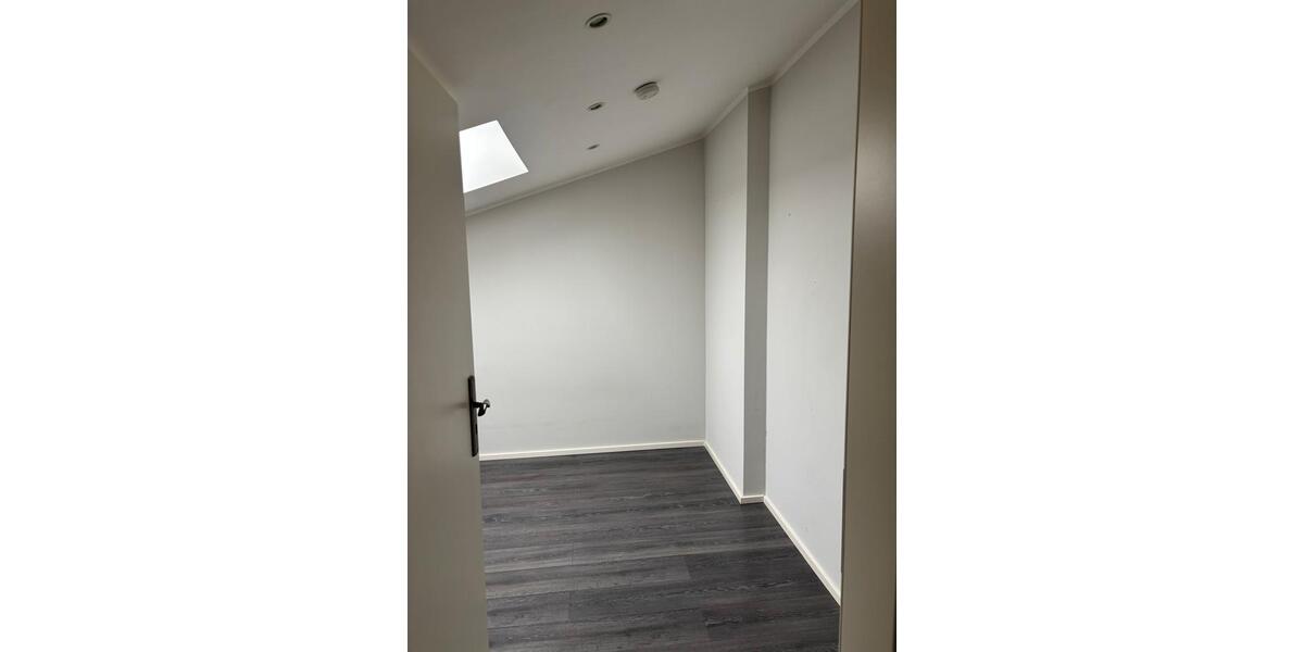 Etagenwohnung Wuppertal Gemarkung Langerfeld - 1 Zimmer, 25 m&sup2;, 315&euro; | Angebot:25994210