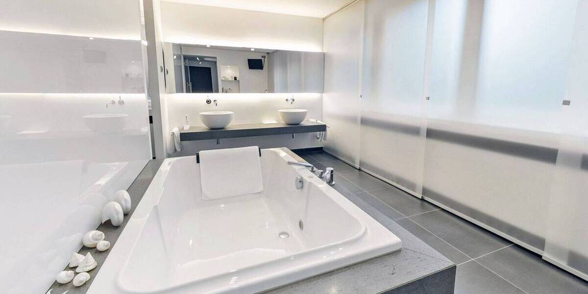 Etagenwohnung Düsseldorf Oberkassel - 4 Zimmer, 269 m&sup2;, 1.695.000&euro; | Angebot:26029233
