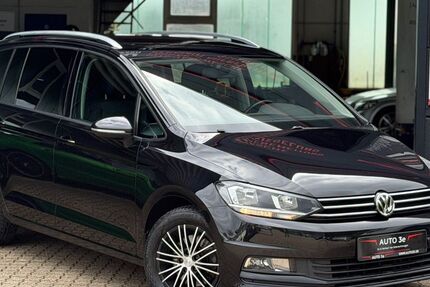 VW Touran 144.000 km 13.990 &euro; Neuss 41462