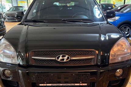 Hyundai TUCSON 155.357 km 3.950 &euro; Oberhausen 46145