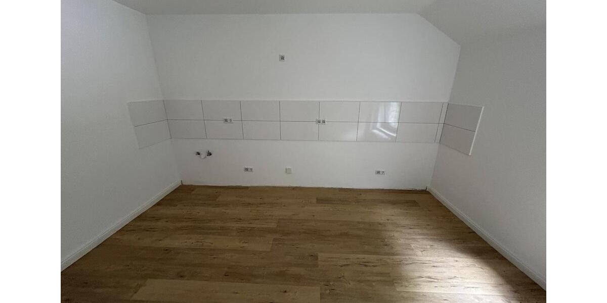 Etagenwohnung Wuppertal Arrenberg - 3 Zimmer, 95 m&sup2;, 1.000&euro; | Angebot:25216814