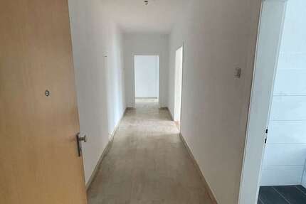 Wohnung Bottrop Stadtmitte - 2 Zimmer, 80 m&sup2;, 760&euro; | Angebot:27180866