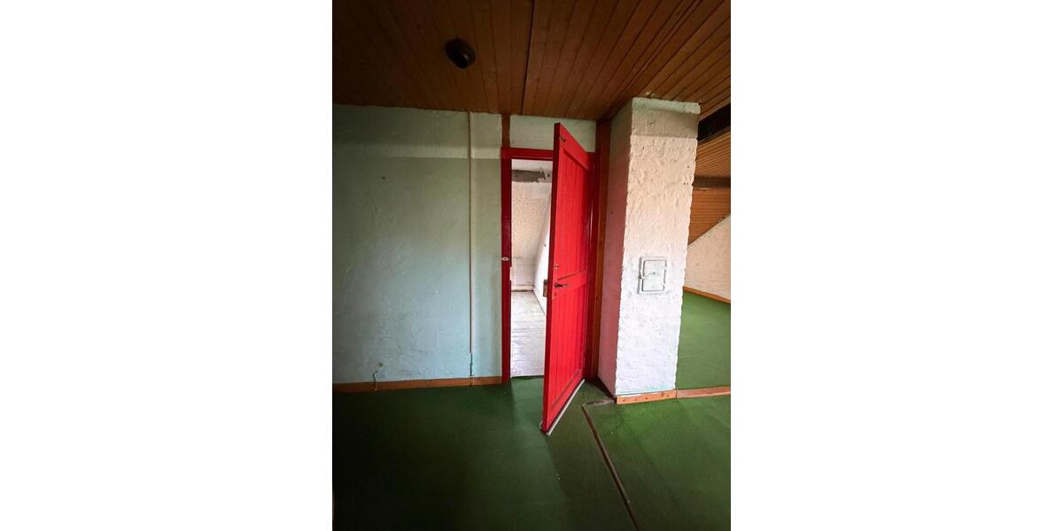 Etagenwohnung Duisburg Duisburg-Mitte - 2 Zimmer, 35 m&sup2;, 280&euro; | Angebot:26041011