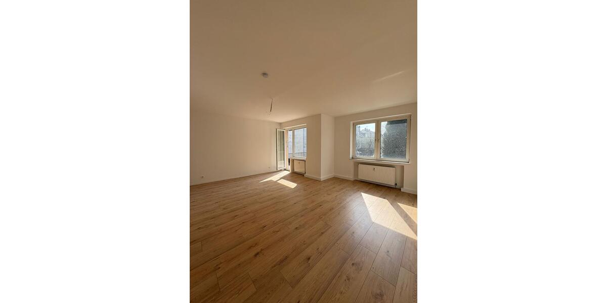 Etagenwohnung Gelsenkirchen Gelsenkirchen-Mitte - 5.5 Zimmer, 137 m&sup2;, 1.000&euro; | Angebot:25434234
