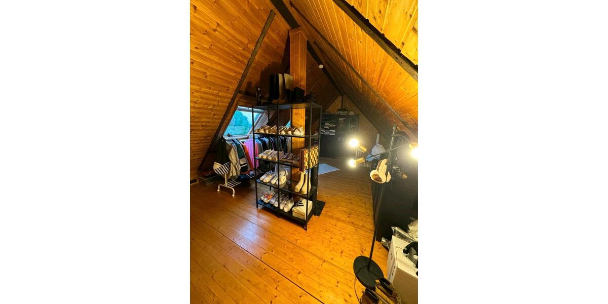 Dachgeschoßwohnung Bochum Eppendorf - 4 Zimmer, 80 m&sup2;, 173.000&euro; | Angebot:27532384