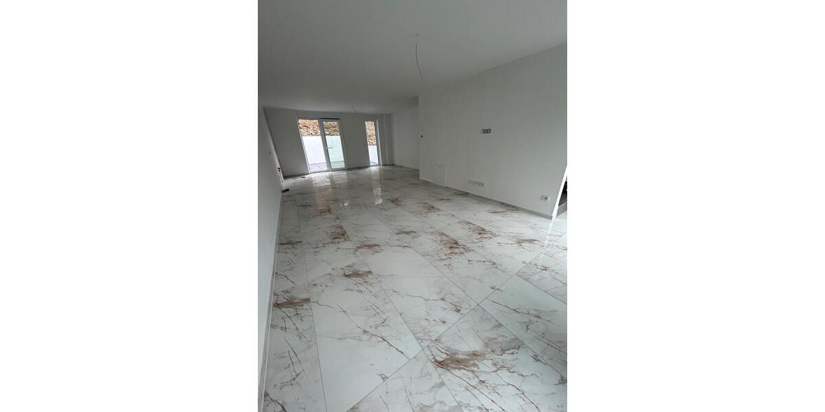 Reihenhaus Ennepetal - 4 Zimmer, 190 m&sup2;, 1.720&euro; | Angebot:15612248