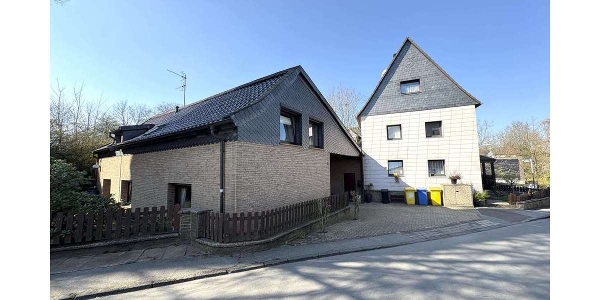 Einfamilienhaus Solingen Aufderhöhe - 4 Zimmer, 124 m&sup2;, 295.000&euro; | Angebot:25940494