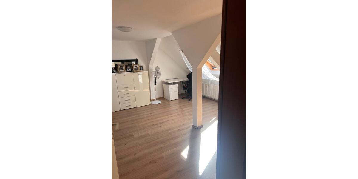 Reihenhaus Duisburg Mittelmeiderich - 4 Zimmer, 150 m&sup2;, 400.000&euro; | Angebot:27502880