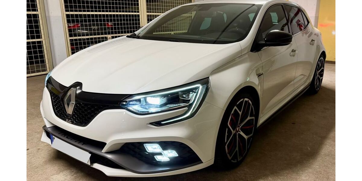 Renault Megane 101.800 km 23.000 &euro; Duisburg 47249