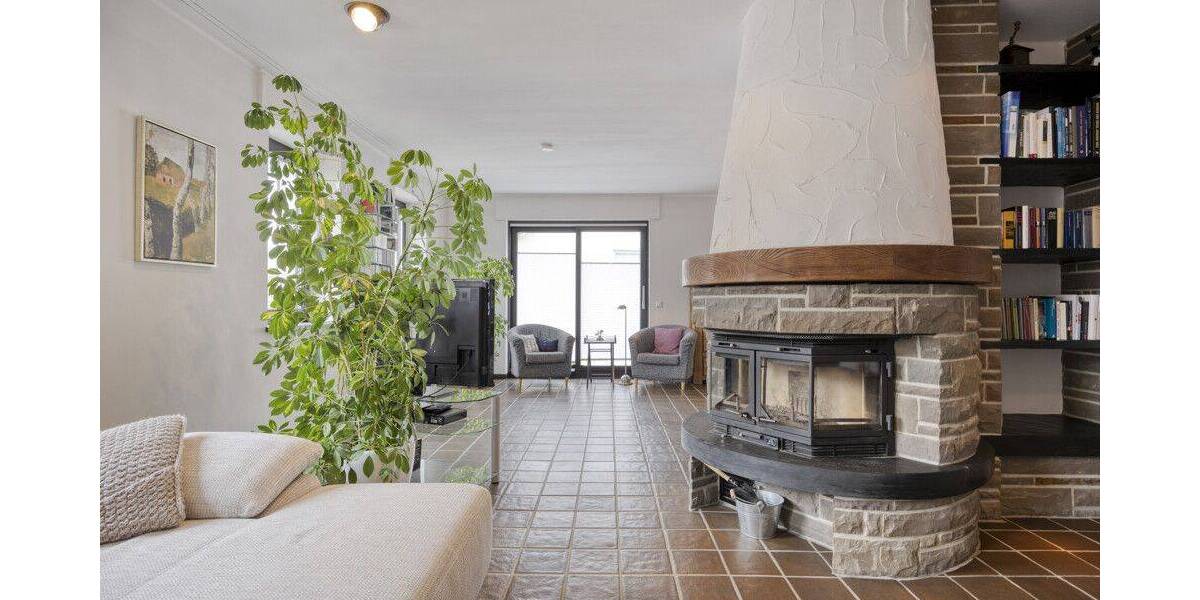 Großzügiges Einfamilienhaus mit einer Einheit für ein stilles Gewerbe - Einfamilienhaus Radevormwald Innenstadt | Angebot:26894787