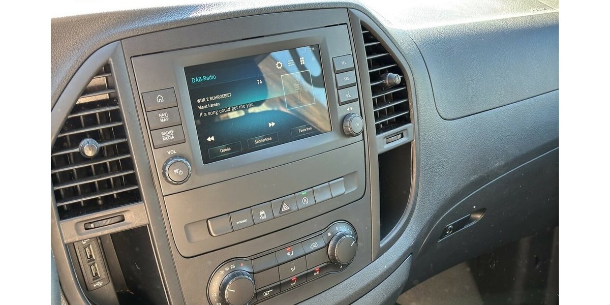 Mercedes-Benz Vito Pro 114 CDI lang Tourer Kamera Autom Navi 128.382 km 25.900 &euro; Wuppertal 42327