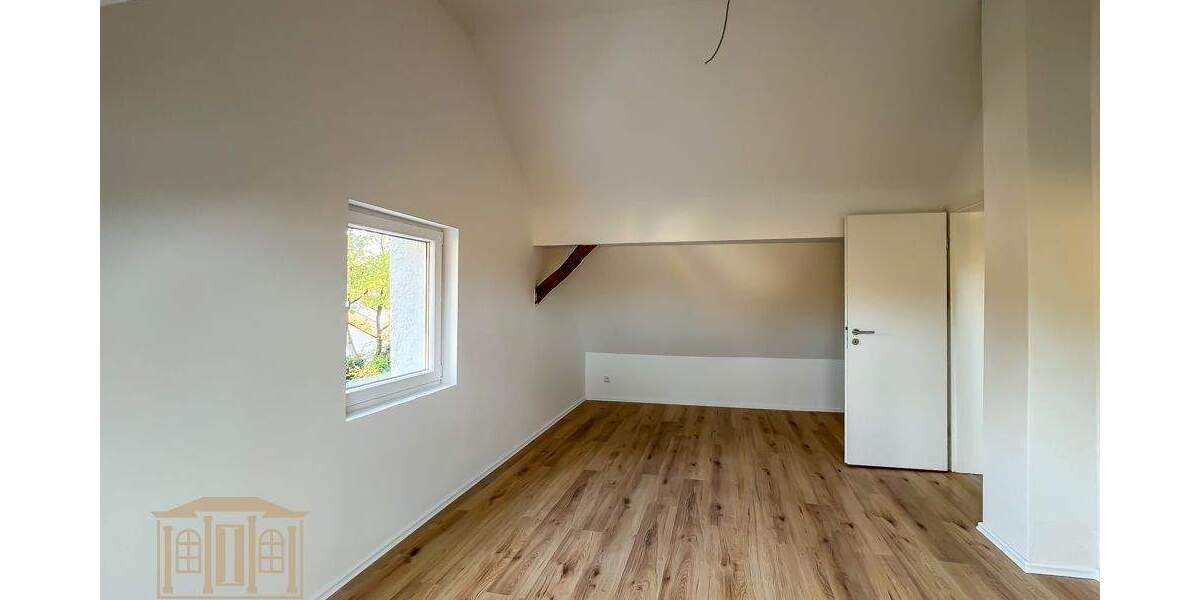 Einfamilienhaus Remscheid Lüttringhausen - 1 Zimmer, 249 m&sup2;, 399.500&euro; | Angebot:25728100