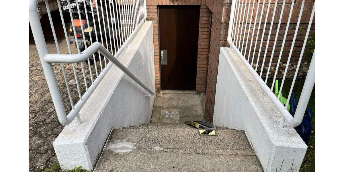 Etagenwohnung Duisburg Bergheim - 3 Zimmer, 81 m&sup2;, 175.000&euro; | Angebot:25746767