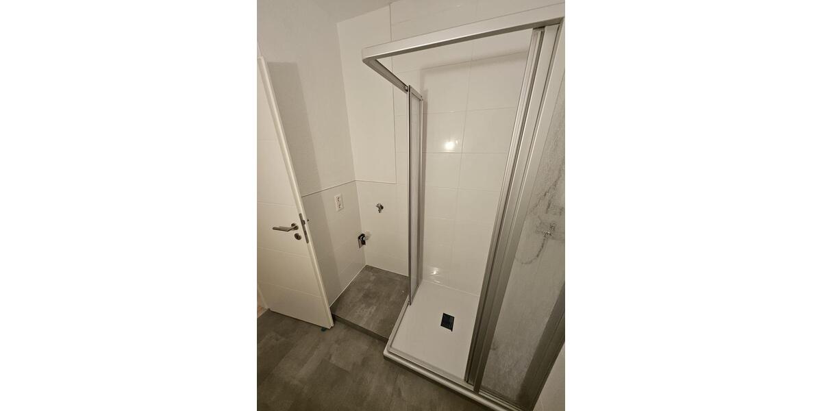 Etagenwohnung Ratingen - 2 Zimmer, 68 m&sup2;, 1.060&euro; | Angebot:27572215