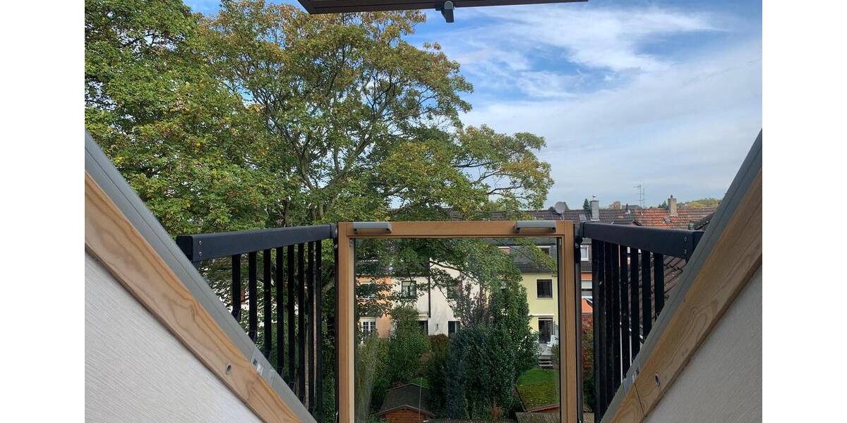 Dachgeschoßwohnung Gelsenkirchen Rotthausen - 5 Zimmer, 127 m&sup2;, 215.000&euro; | Angebot:25292808