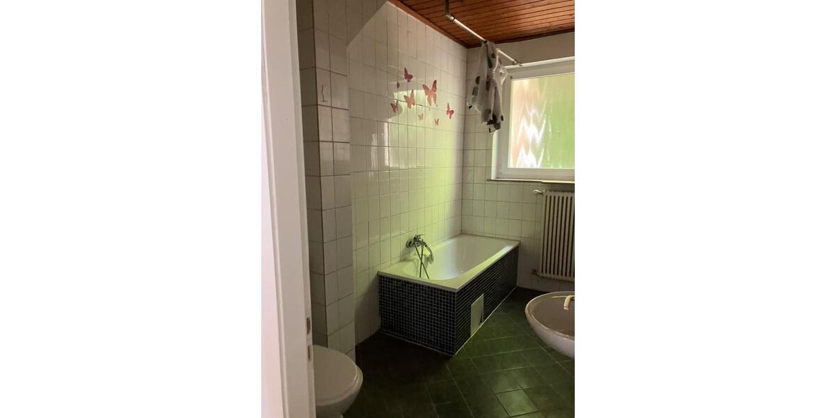 Erdgeschoßwohnung Wuppertal Barmen - 3 Zimmer, 90 m&sup2;, 615&euro; | Angebot:27553937