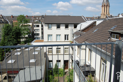 Stilvolle Dachgeschosswohnung über zwei Ebenen mit Balkon in Unterbilk - Wohnung Düsseldorf Stadtbezirk 3 | Angebot:27231584