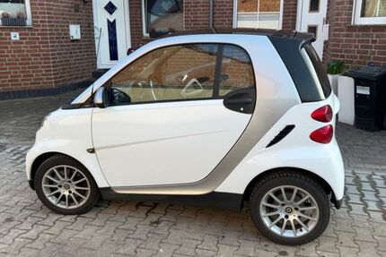 Smart ForTwo 127.000 km 3.499 &euro; Duisburg 47179