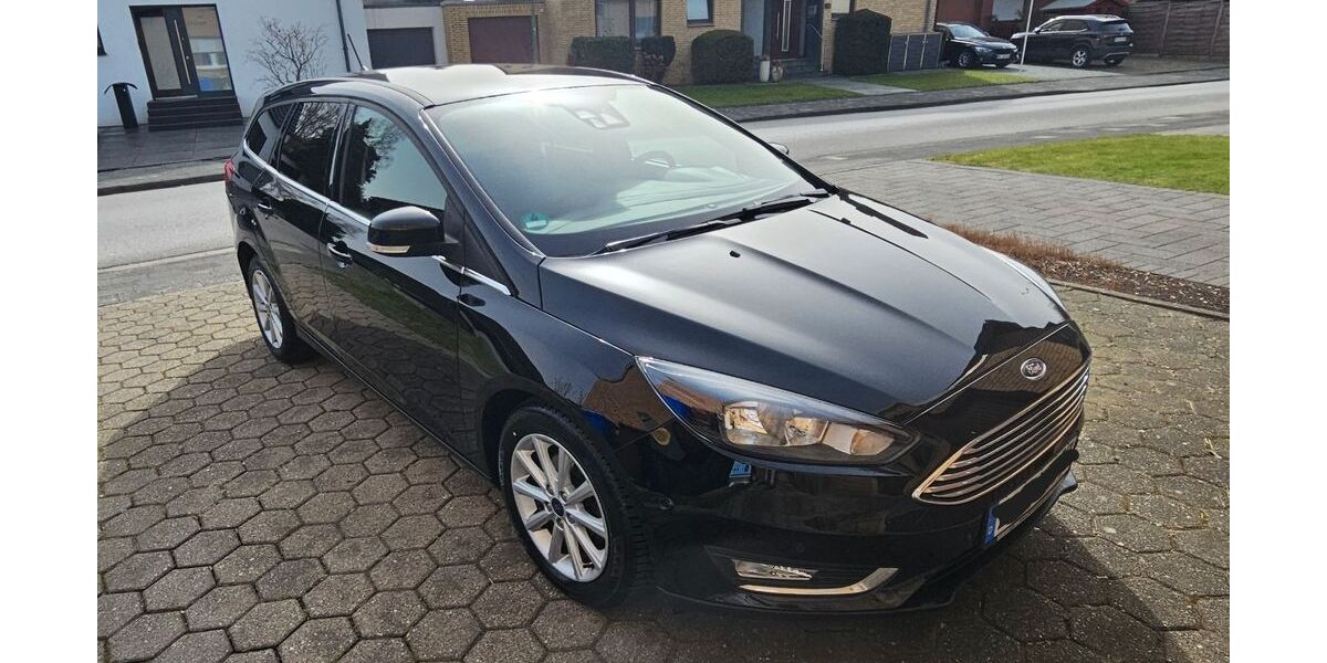 Ford Focus 72.500 km 8.990 &euro; Neuss 41470