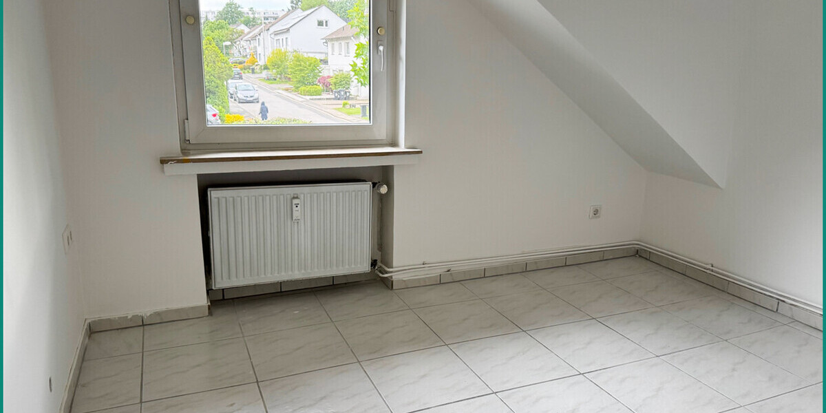 ERSTBEZUG NACH MODERNISIERUNG: HELLE 3-ZIMMER-WOHNUNG IM 2-FAM.-HAUS IN GUTER WOHNLAGE VON RADEVORMWALD - Dachgeschoßwohnung Radevormwald | Angebot:27070197