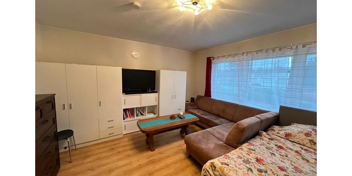Hochparterre Neuss Gnadental - 1 Zimmer, 36 m&sup2;, 600&euro; | Angebot:27543936