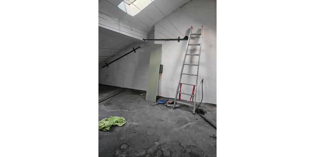 Dachgeschoßwohnung Wuppertal Barmen - 3 Zimmer, 500&euro; | Angebot:23220402