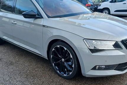 Skoda Superb 189.000 km 15.950 &euro; Ratingen 40882