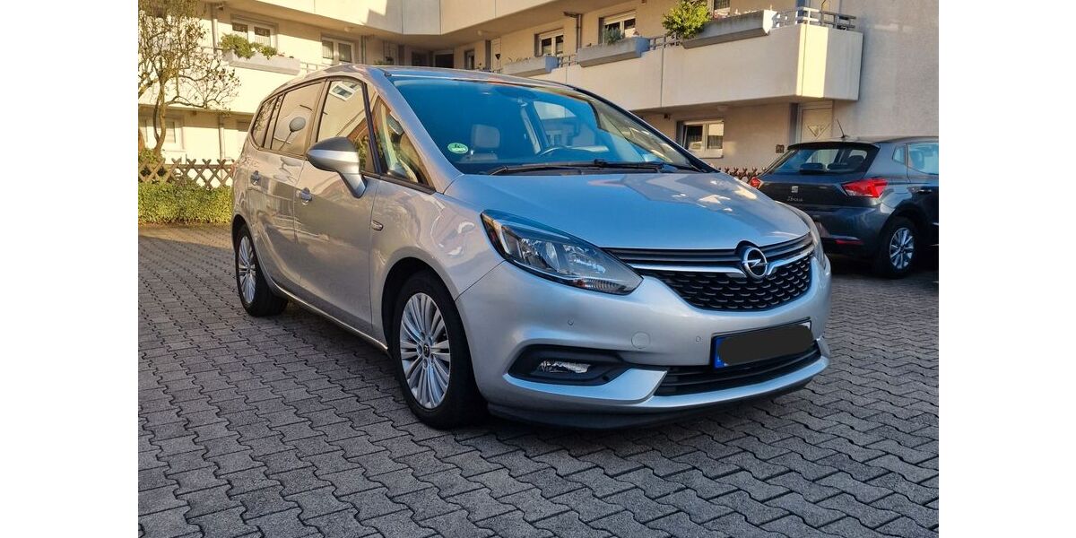 Opel Zafira Tourer 88.000 km 10.999 &euro; essen 45329