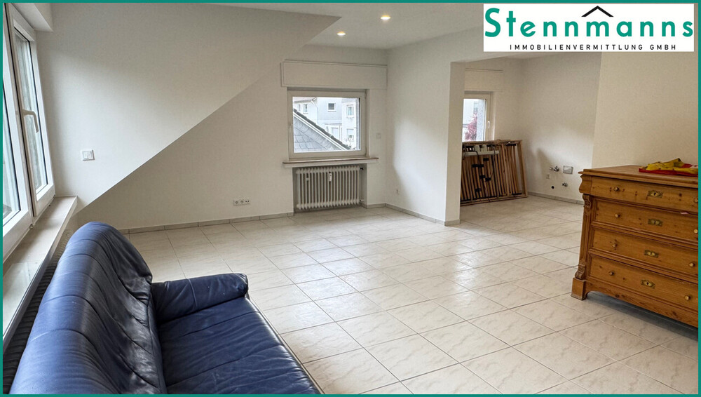 ERSTBEZUG NACH MODERNISIERUNG: HELLE 3-ZIMMER-WOHNUNG IM 2-FAM.-HAUS IN GUTER WOHNLAGE VON RADEVORMWALD - Dachgeschoßwohnung Radevormwald | Angebot:27070197
