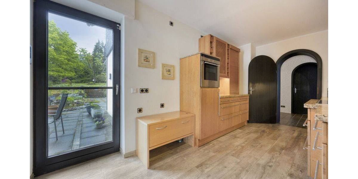 Großzügiges Einfamilienhaus mit einer Einheit für ein stilles Gewerbe - Einfamilienhaus Radevormwald Innenstadt | Angebot:26894787