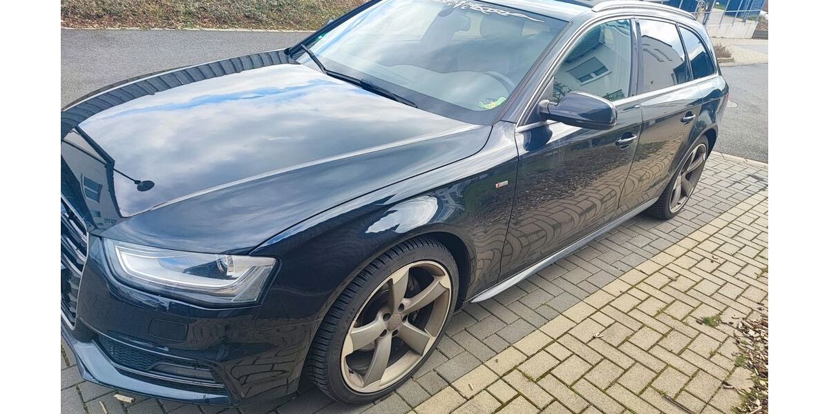 Audi A4 302.000 km 8.800 &euro; Burscheid 51399