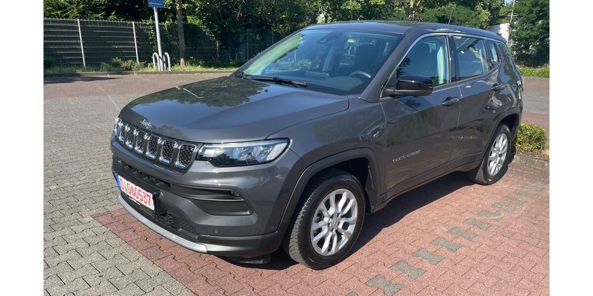 Jeep Compass 18.500 km 21.718 &euro; Düsseldorf 40229