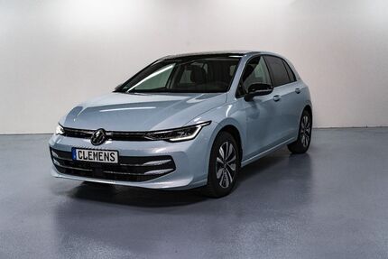 VW Golf 7.765 km 29.650 &euro; Düsseldorf 40472