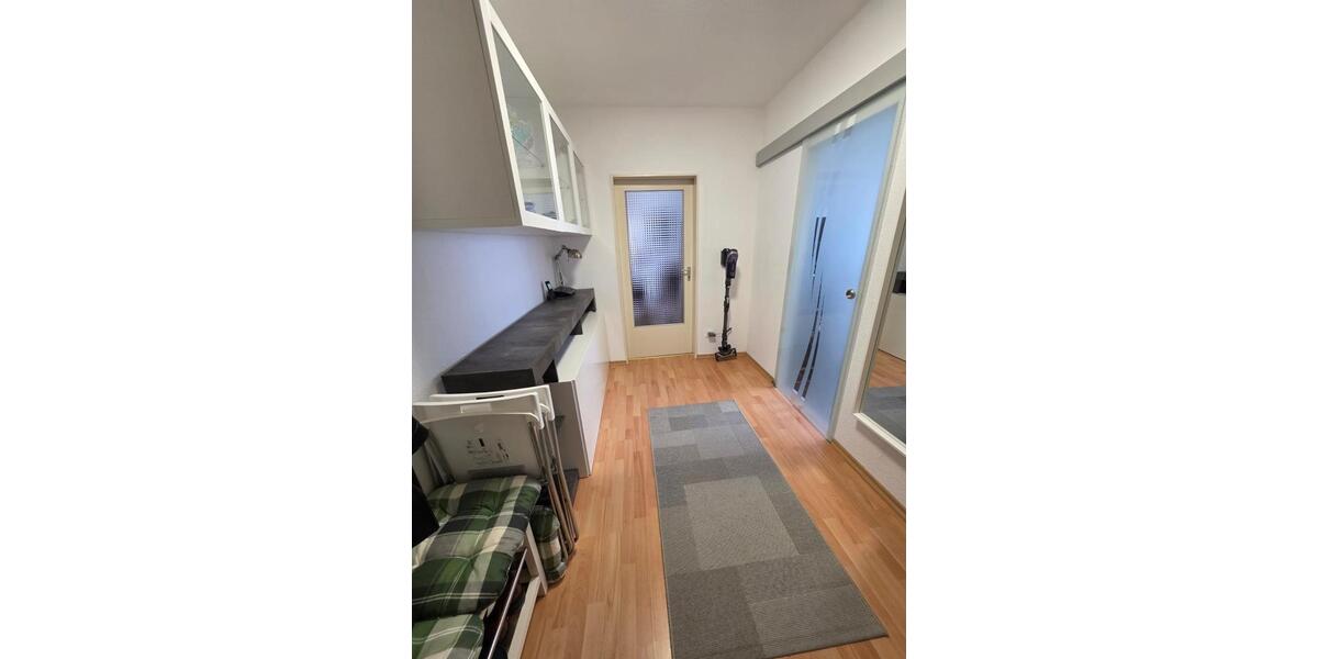 Etagenwohnung Wermelskirchen - 2.5 Zimmer, 71 m&sup2;, 750&euro; | Angebot:25102653