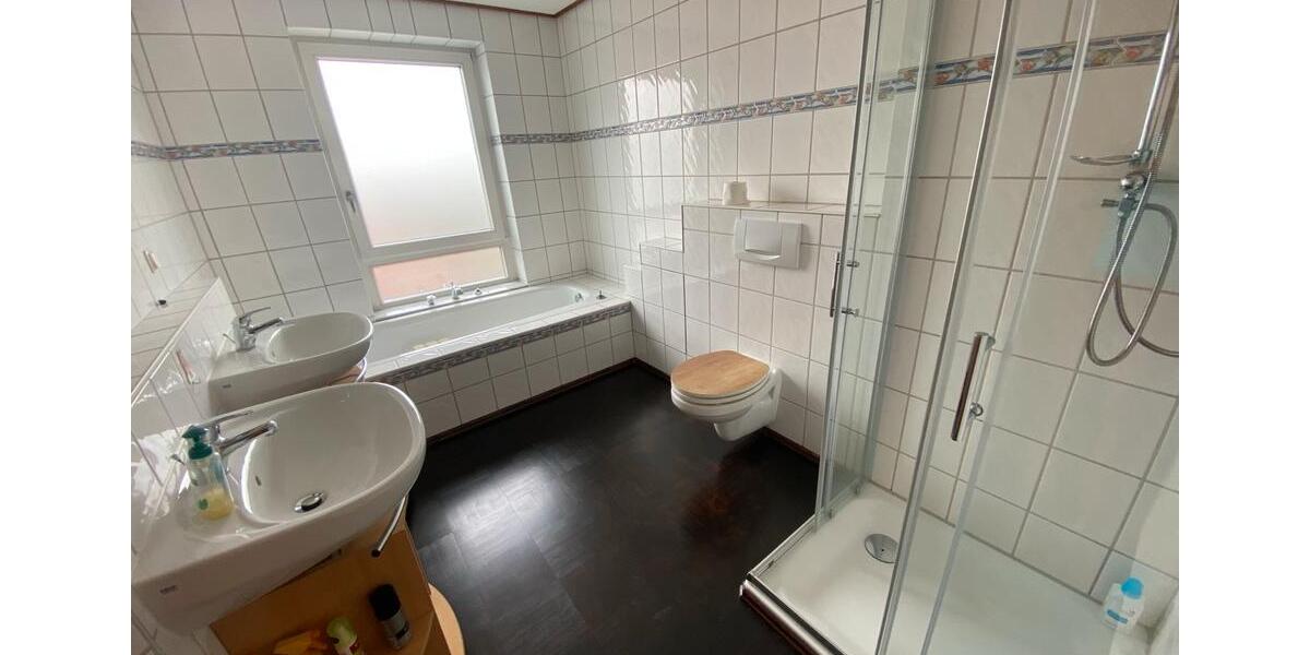 Reihenhaus Oberhausen Alsfeld - 5.5 Zimmer, 137 m&sup2;, 495.000&euro; | Angebot:27230076