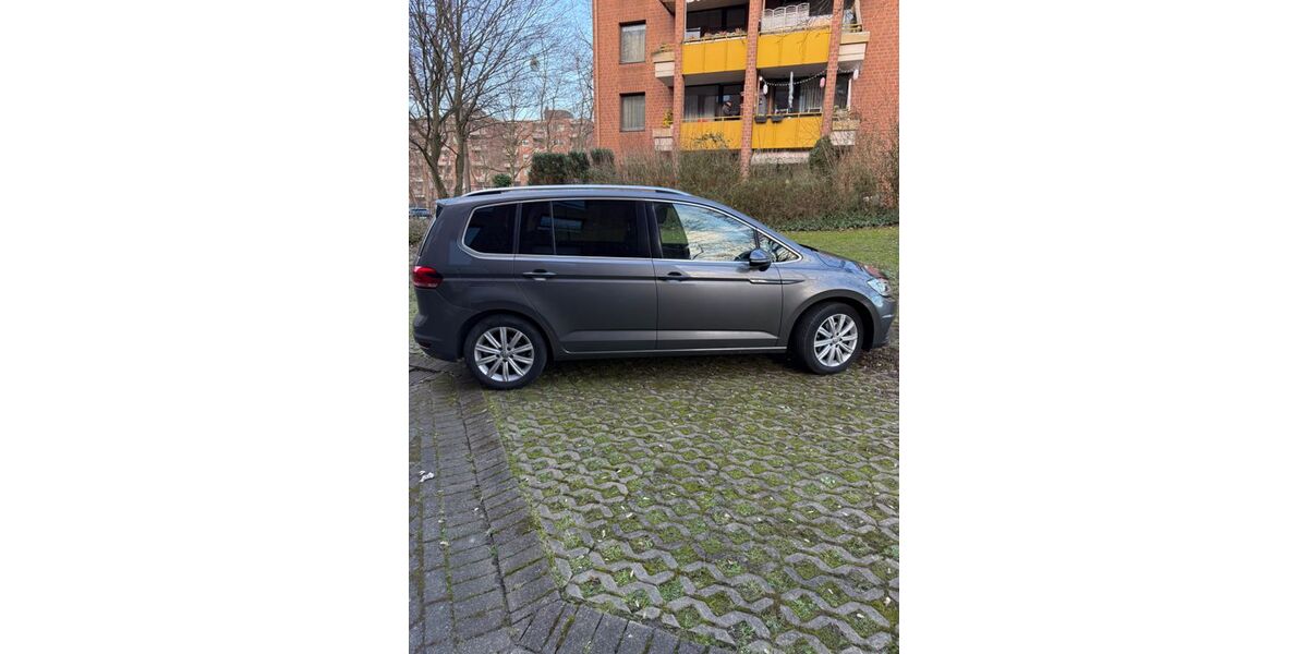 VW Touran 195.000 km 13.600 &euro; Düsseldorf 40229