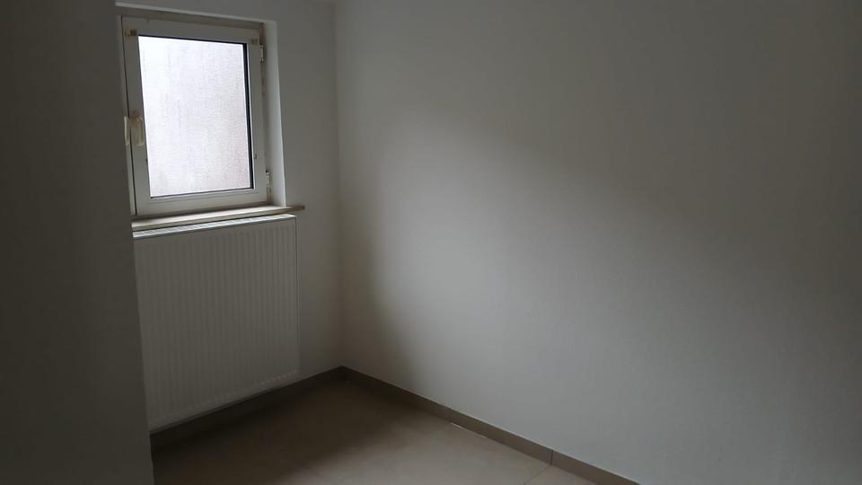 Dachgeschoßwohnung Ennepetal - 3 Zimmer, 90 m&sup2;, 900&euro; | Angebot:25255196