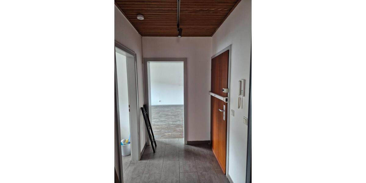 Etagenwohnung Wuppertal Barmen - 3 Zimmer, 80 m&sup2;, 670&euro; | Angebot:27572062