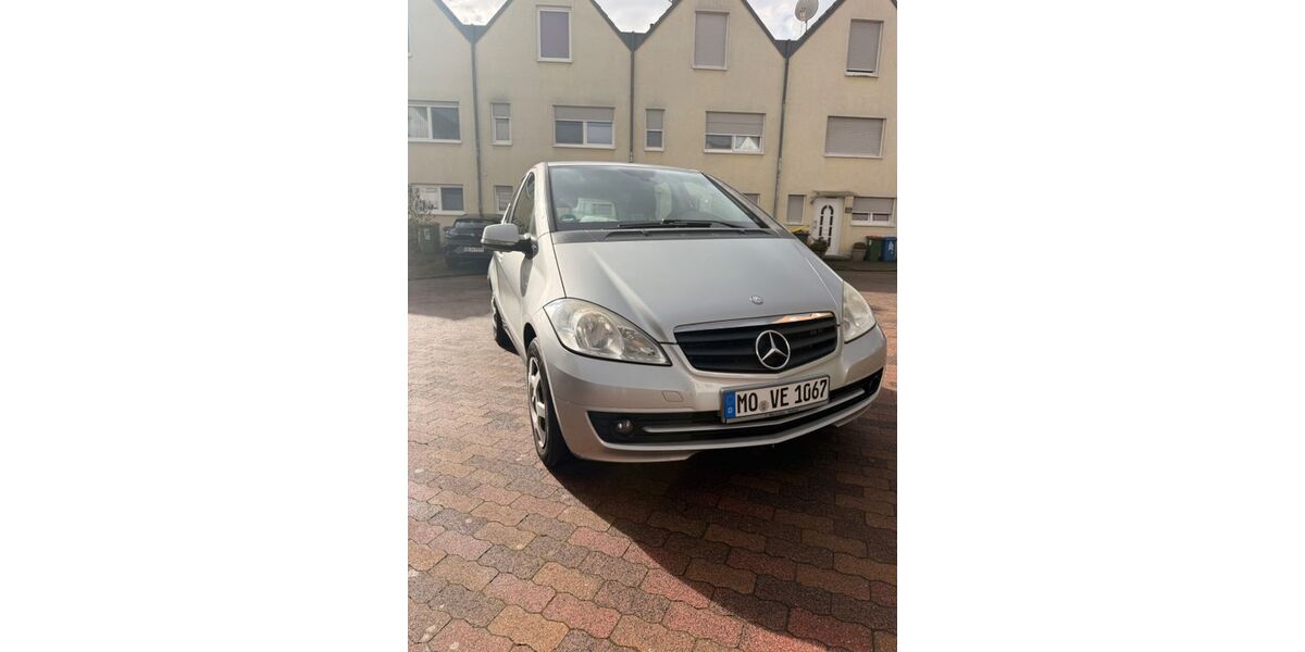 Mercedes-Benz A 150 168.000 km 3.900 &euro; Oberhausen 46145