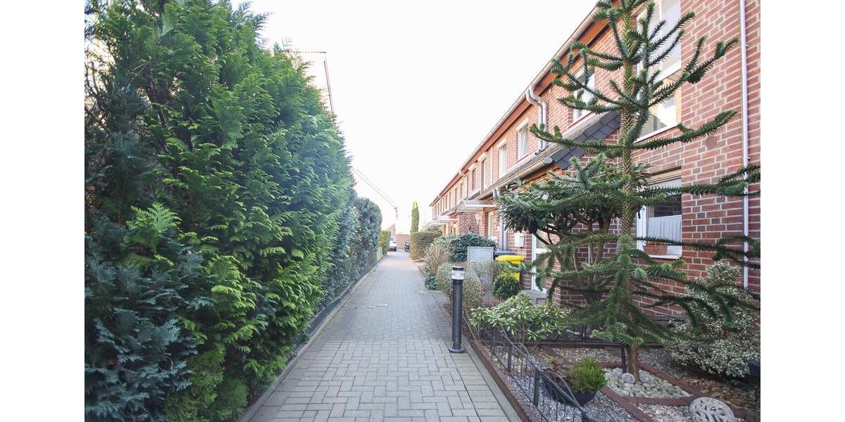 Reihenhaus Düsseldorf Stadtbezirk 6 - 5 Zimmer, 126 m&sup2;, 2.600&euro; | Angebot:25548327