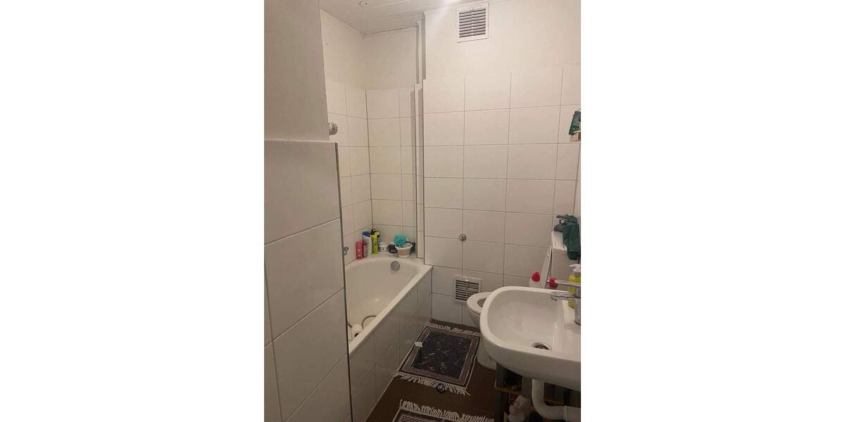 Etagenwohnung Duisburg Marxloh - 3 Zimmer, 80 m&sup2;, 560&euro; | Angebot:25815276