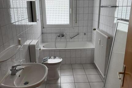 Wohnung Duisburg Essenberg - 3 Zimmer, 79 m&sup2;, 552&euro; | Angebot:26349026