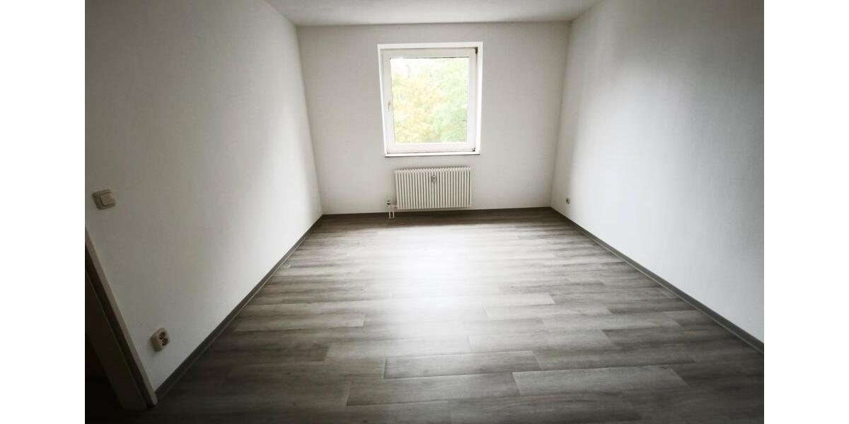 Etagenwohnung Duisburg Huckingen - 3 Zimmer, 92 m&sup2;, 1.050&euro; | Angebot:27586893