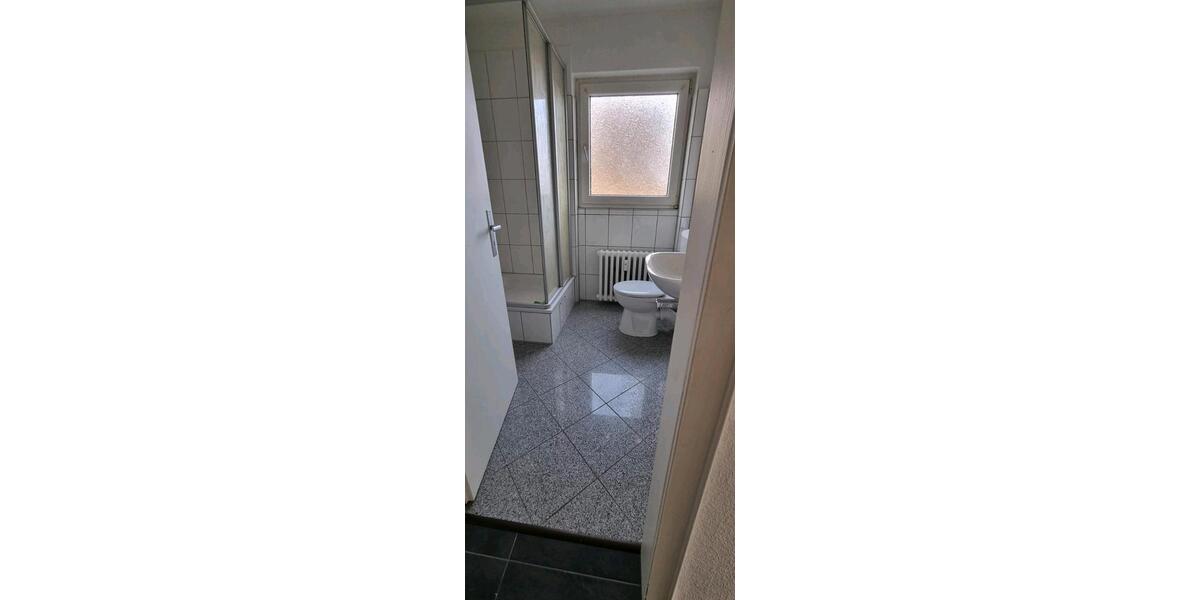 Etagenwohnung Duisburg Mittelmeiderich - 1.5 Zimmer, 49 m&sup2;, 530&euro; | Angebot:25869892