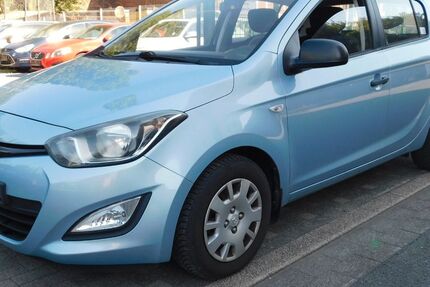 Hyundai i20 142.453 km 1.799 &euro; Mülheim 45473