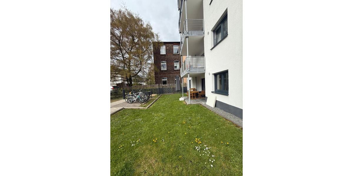 Terrassenwohnung Duisburg Duisburg-Mitte - 2 Zimmer, 75 m&sup2;, 950&euro; | Angebot:26042783